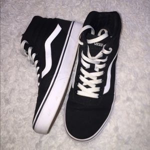 Vans High Top Sneakers ✨